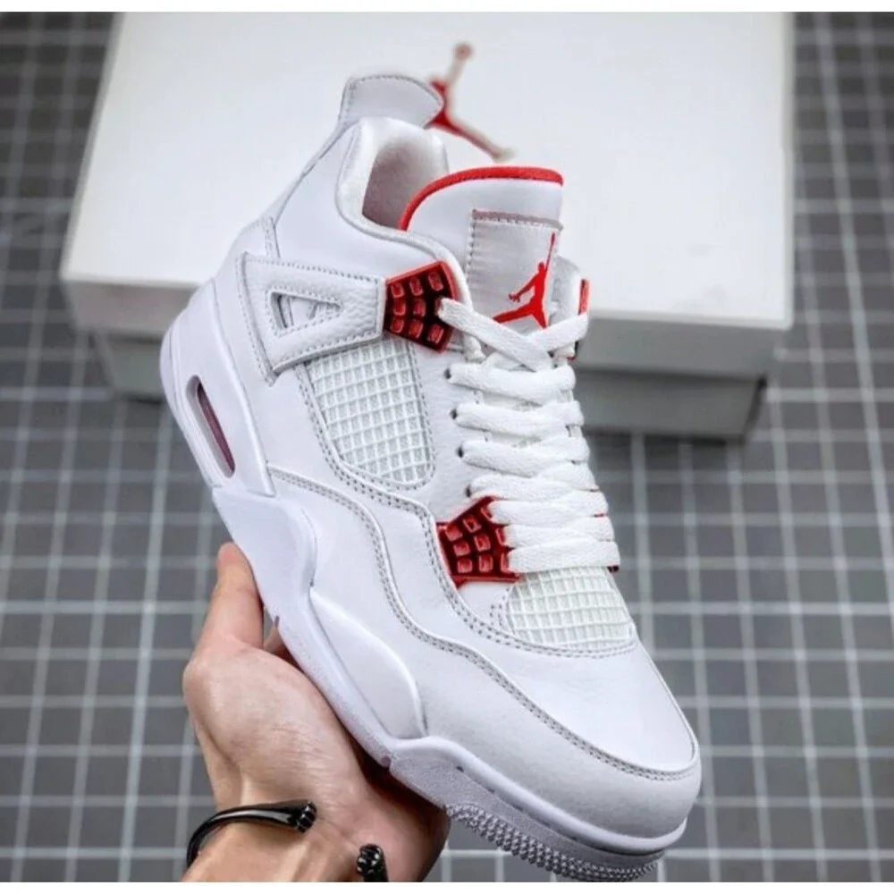 Air Jordan 4 Retro Metallic Red. Size 9.5